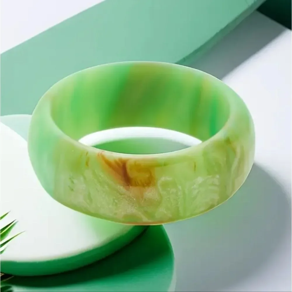 Elegant marble jade resin unisex Ring sz 7